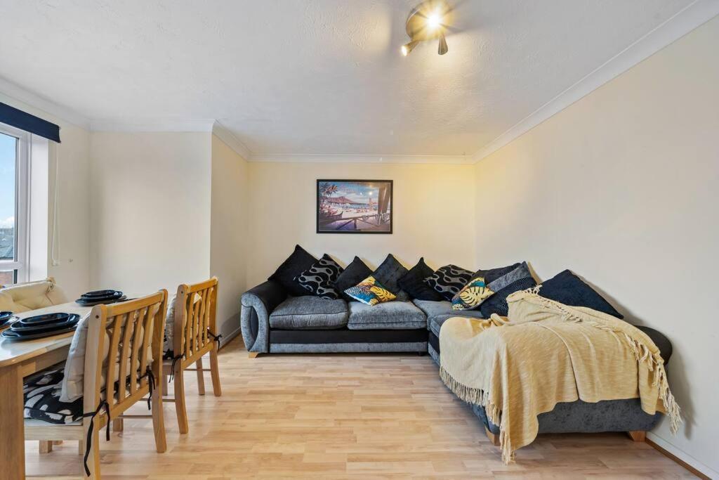 Cozy Apartment In Greater London - 1Br,1 Bath Buitenkant foto