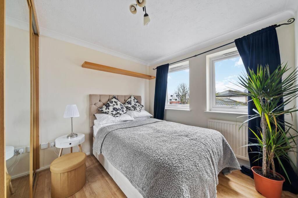 Cozy Apartment In Greater London - 1Br,1 Bath Buitenkant foto